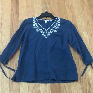 Quarter sleeve blouse